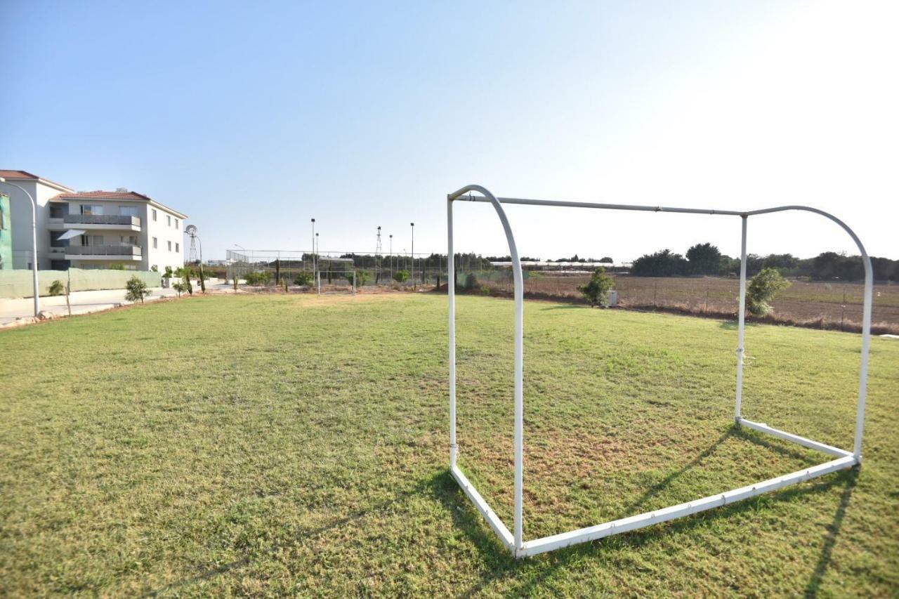 Limegrove Holiday Apartment プロタラス エクステリア 写真